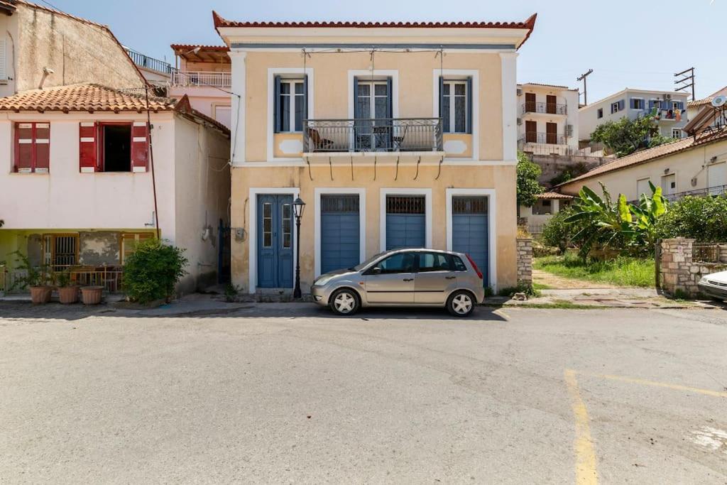 Traditional House At Koroni Near Beach Eksteriør bilde